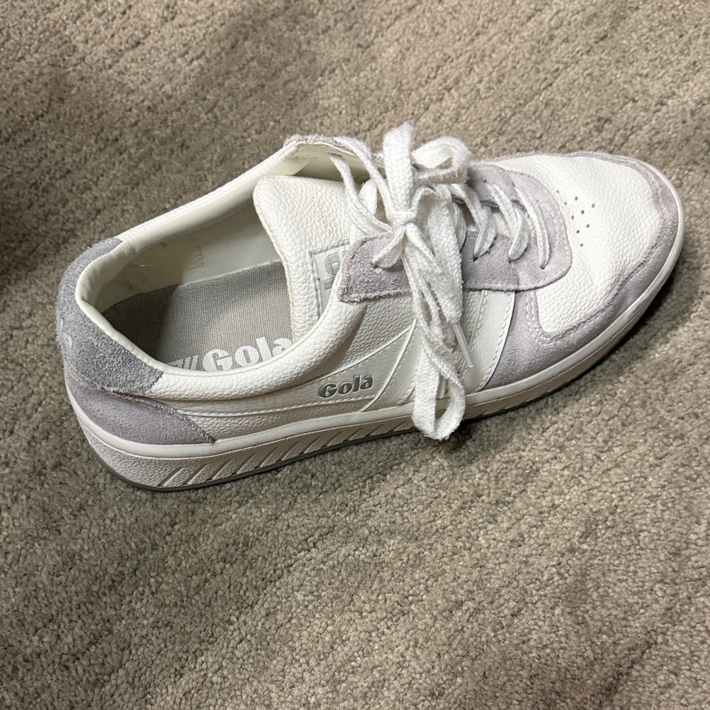 Gola Women's White and Light Gray Sneakers